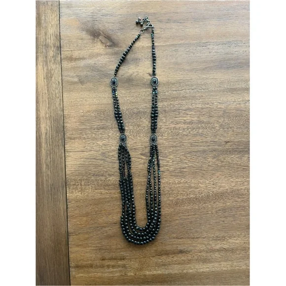 Costume jewelry necklace - Picture 5 of 6